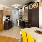 Asinela с гараж Appartement