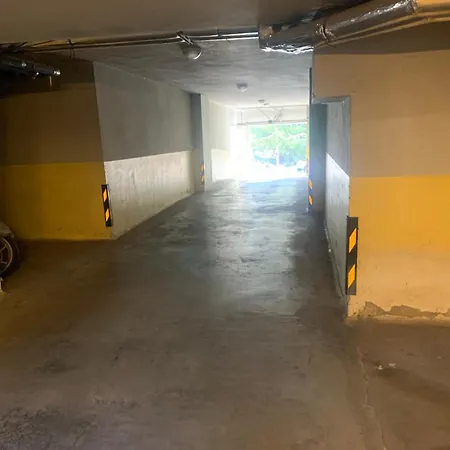 Asinela с гараж Apartment Burgas