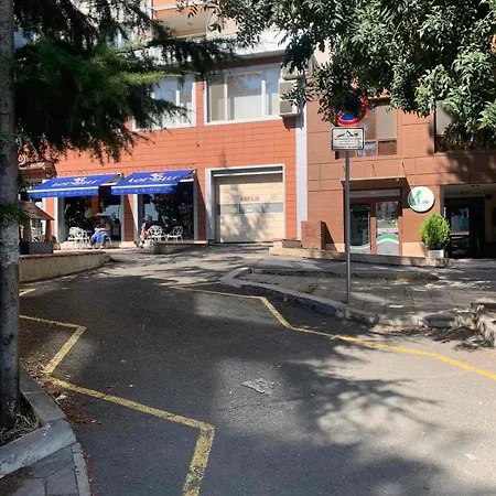 Asinela с гараж *