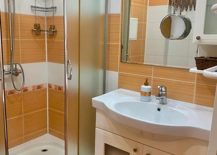 Asinela с гараж بورغاس