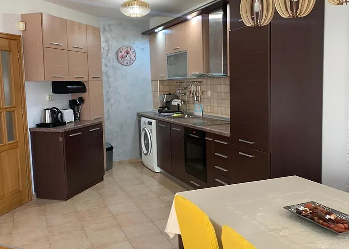 Asinela с гараж شقة