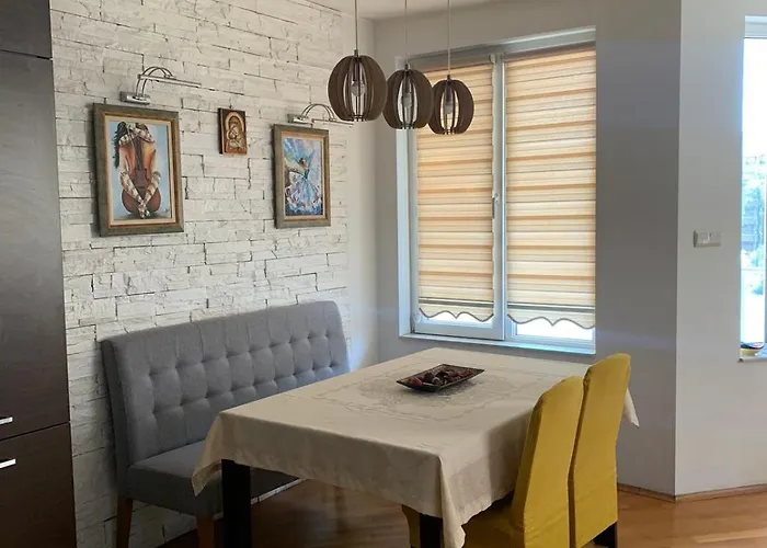 شقة Asinela с гараж *